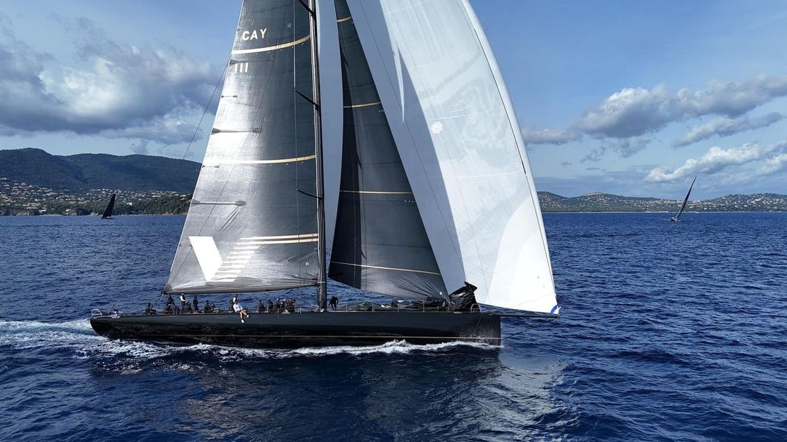 Boj o luxusní jachty Ferretti. Proti miliardáři Komárkovi se postavili Číňané - Seznam Zprávy